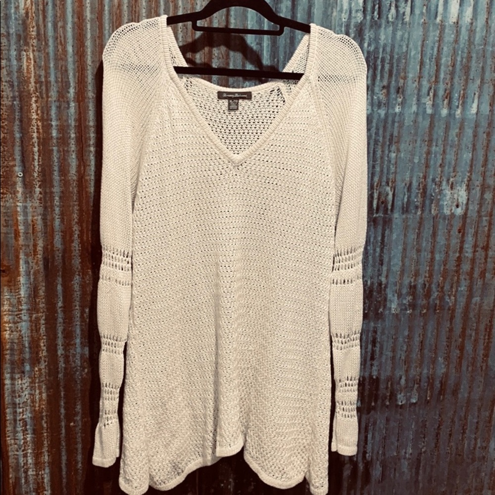 Tommy Bahama Cream V-Neck Sweater